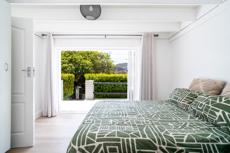 To Let 1 Bedroom Property for Rent in Fish Hoek Western Cape